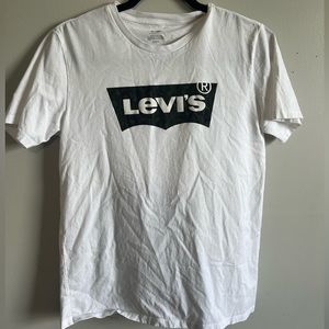 Levi’s Tshirt with Camo Logo